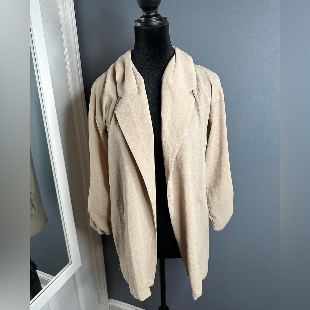Beige thin blazer
